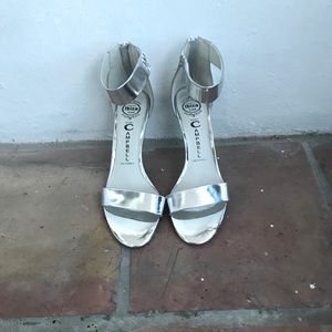 JEFFREY CAMPBELL SILVER HEELS 👠